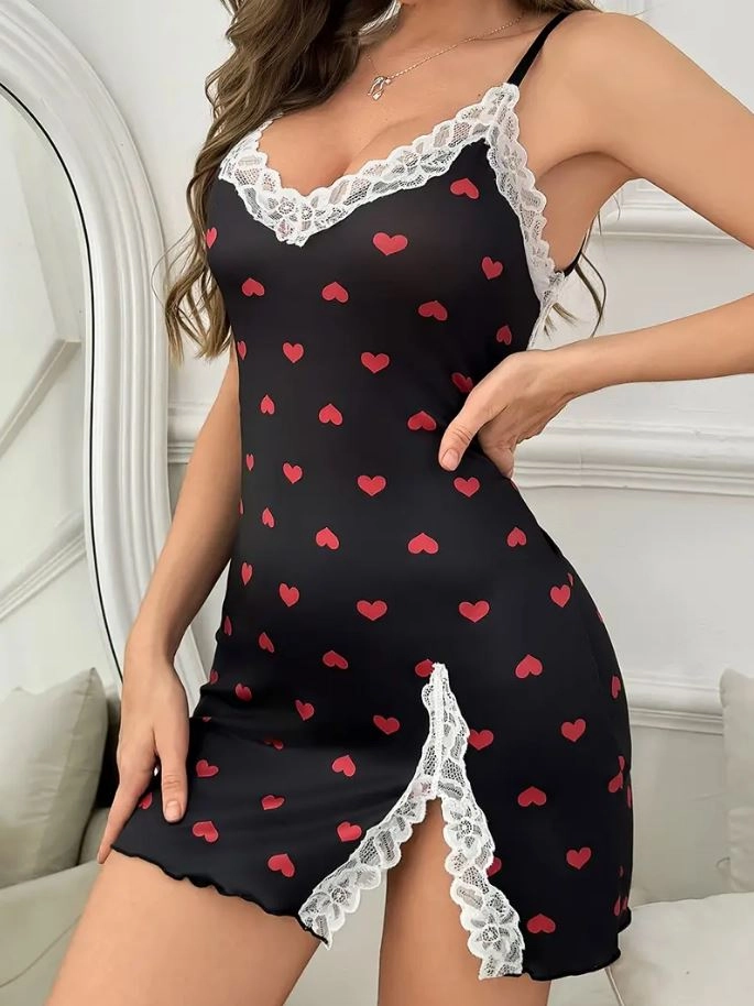 Sırtı Açık Kalp Desenli Seksi Dantelli Yırtmaçlı Gecelik Yumuşacık Gece Elbisesi