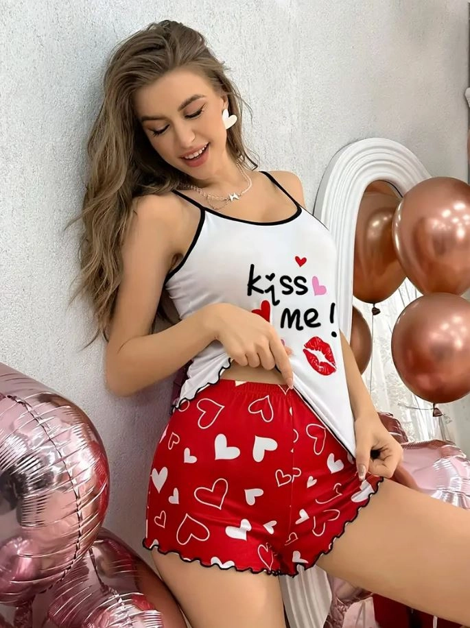 Kiss Me Dudak Desenli Askılı Şortlu Pijama Takımı