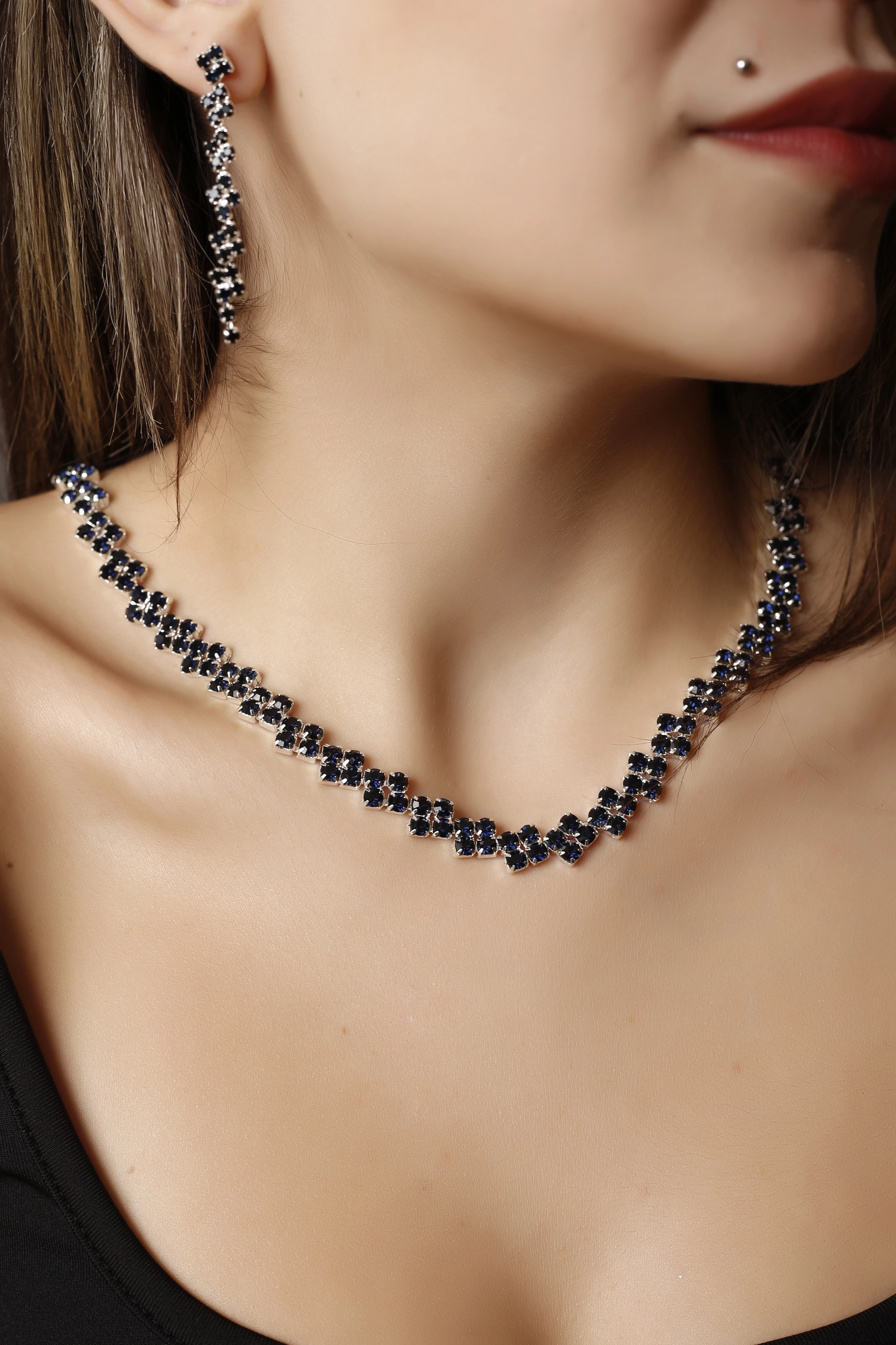 Lacivert Çapraz Desenli Choker Kolye Küpe Set | Taşlı Ayarlanabilir 2’li Takı Set