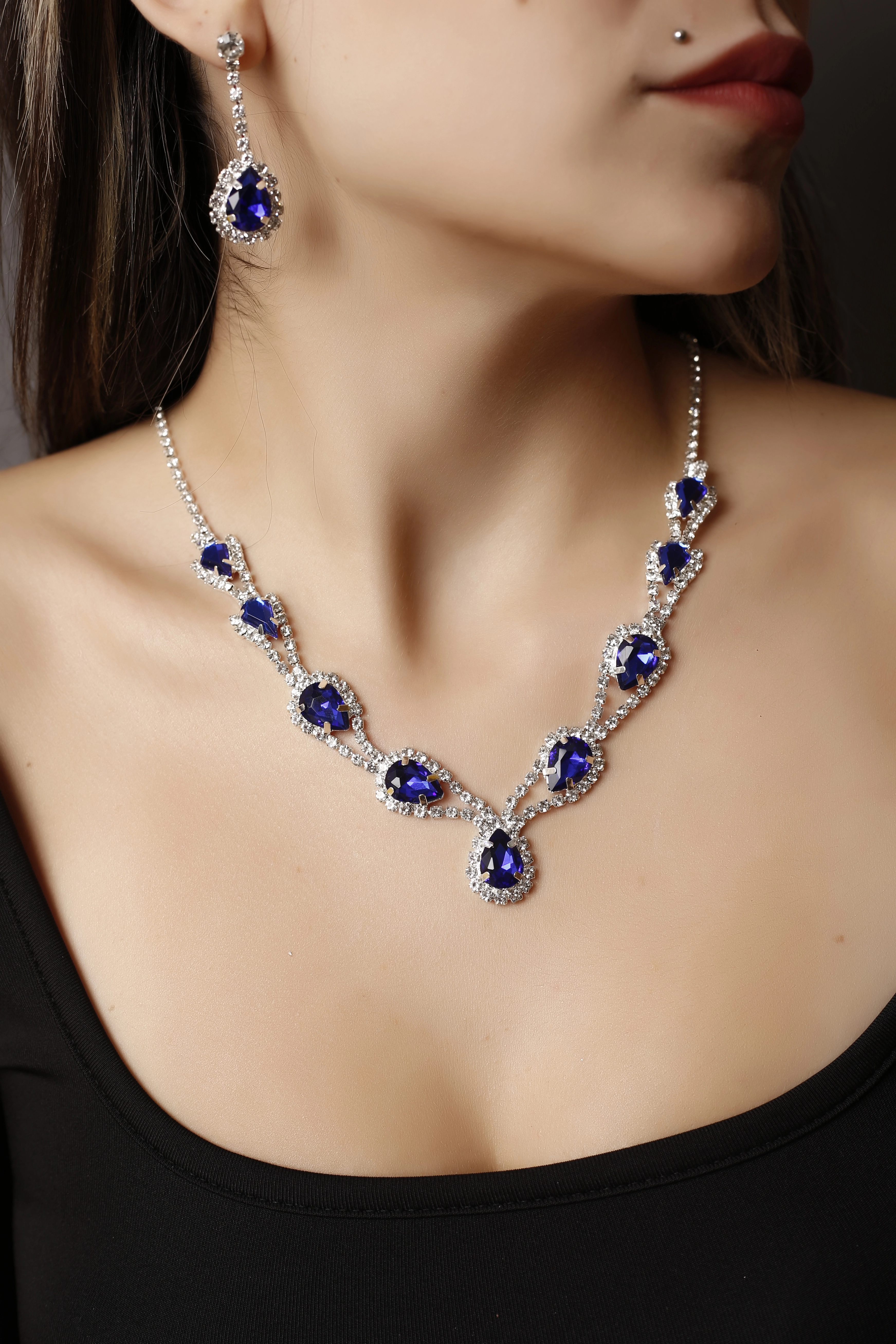 Mavi Taşlı Hürrem Model Gerdanlık Kolye Küpe Takı Seti